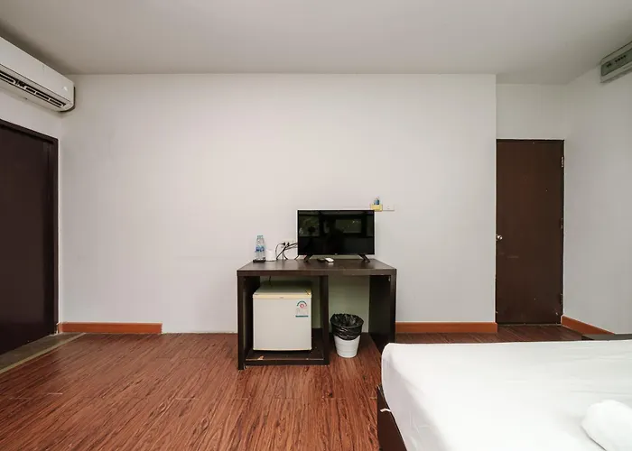 Collection O Khaosan Park Hotel 3*
